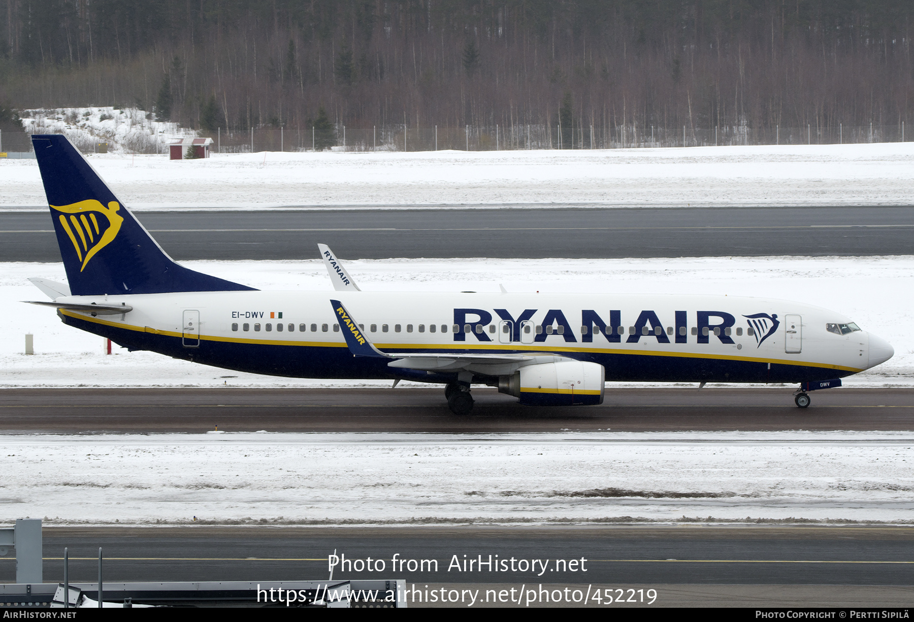 Aircraft Photo of EI-DWV | Boeing 737-8AS | Ryanair | AirHistory.net #452219