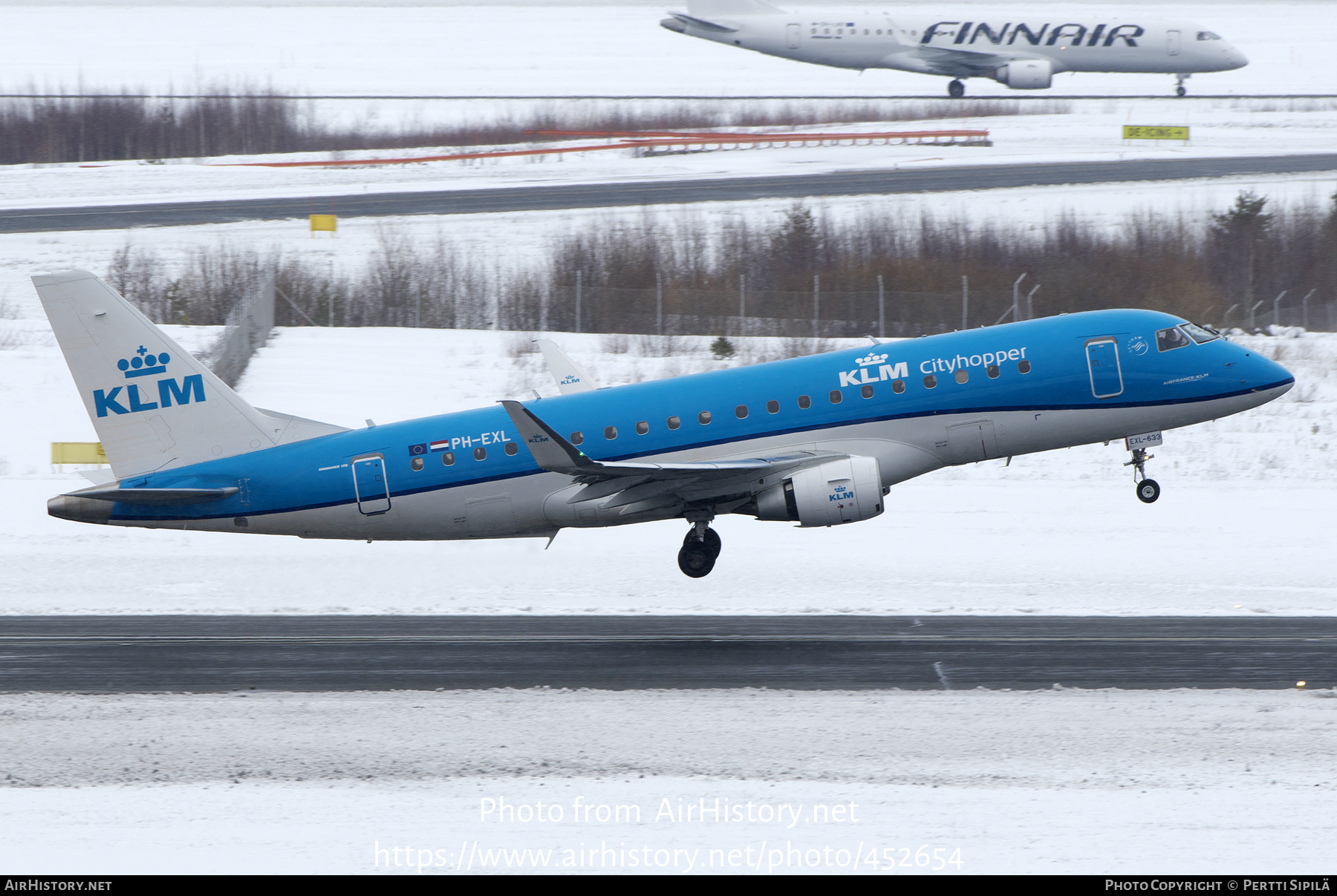 Aircraft Photo of PH-EXL | Embraer 175STD (ERJ-170-200STD) | KLM Cityhopper | AirHistory.net #452654