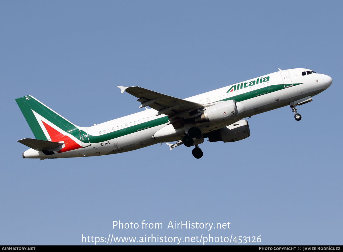 Aircraft Photo of EI-IKL | Airbus A320-214 | Alitalia | AirHistory.net #453126