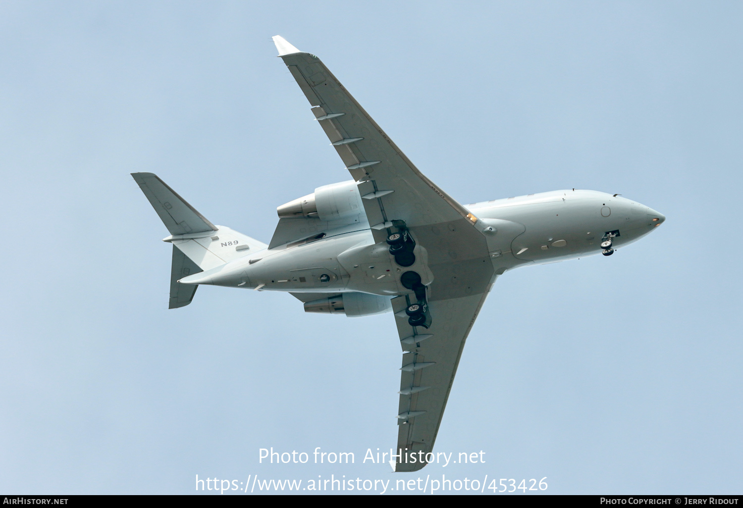 Aircraft Photo of N89 | Bombardier Challenger 605 (CL-600-2B16) | FAA - Federal Aviation Administration | AirHistory.net #453426