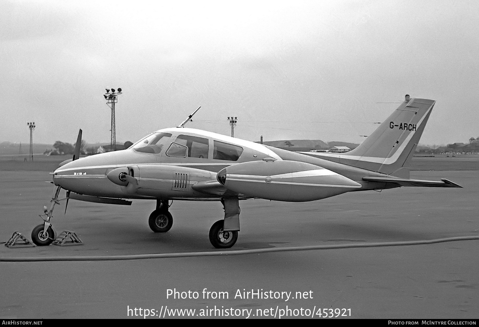 Aircraft Photo of G-ARCH | Cessna 310D | AirHistory.net #453921