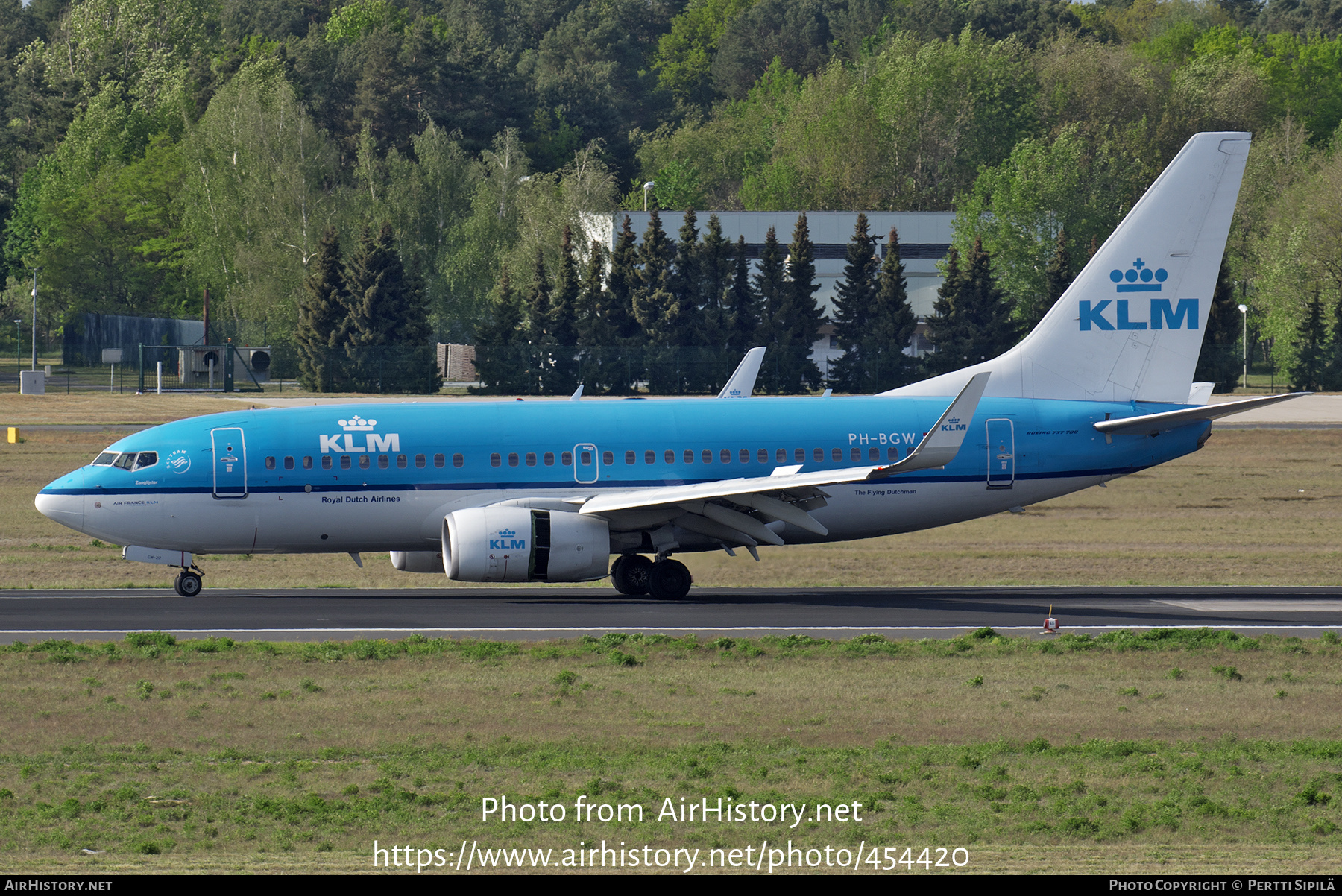 Aircraft Photo of PH-BGW | Boeing 737-7K2 | KLM - Royal Dutch Airlines | AirHistory.net #454420