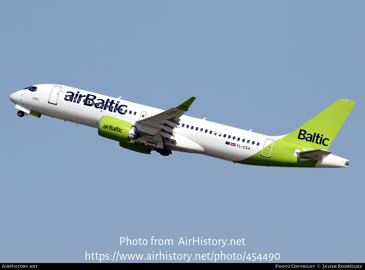 Aircraft Photo of YL-CSA | Bombardier CSeries CS300 (BD-500-1A11) | AirBaltic | AirHistory.net #454490