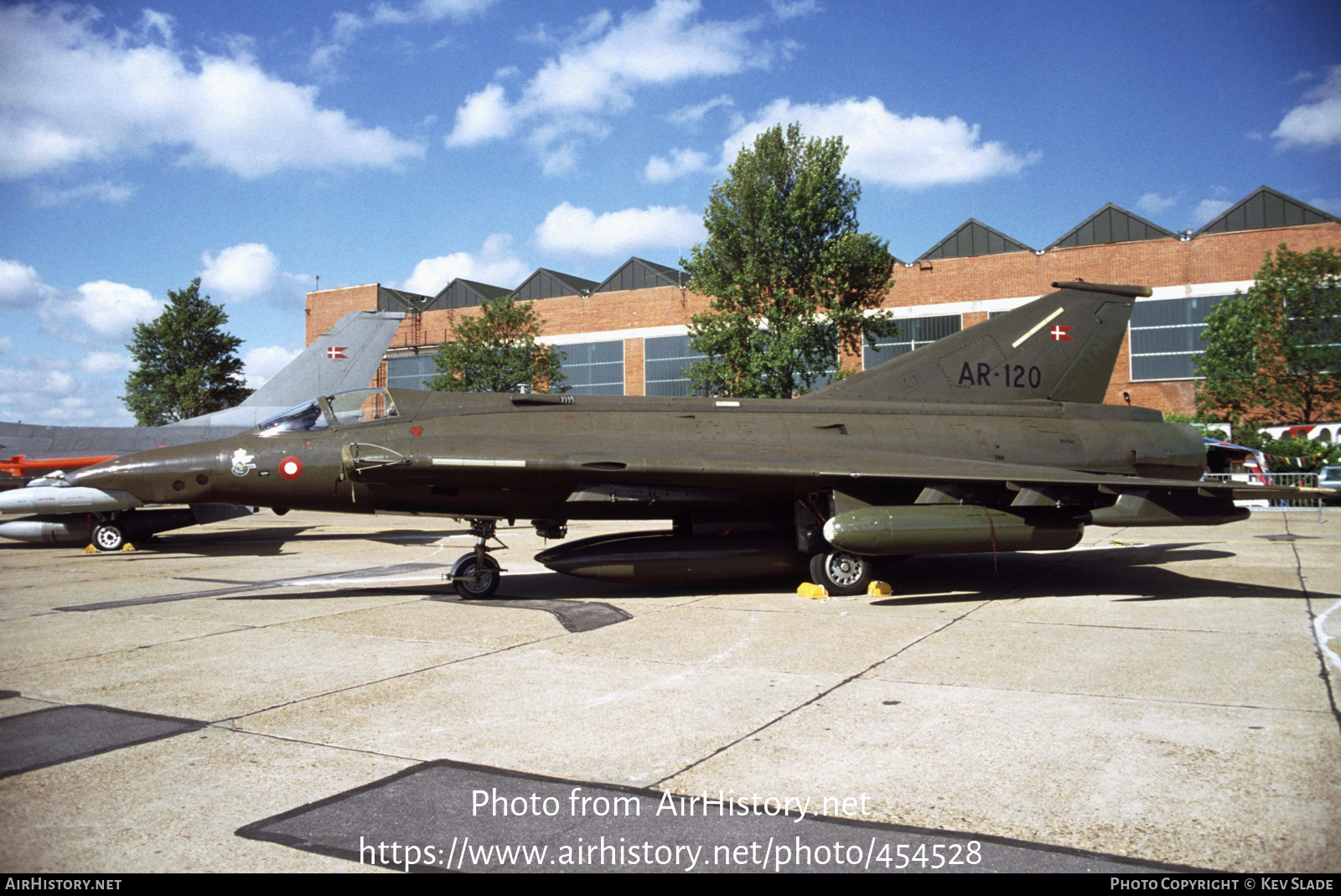 Aircraft Photo of AR-120 | Saab RF-35 Draken | Denmark - Air Force | AirHistory.net #454528