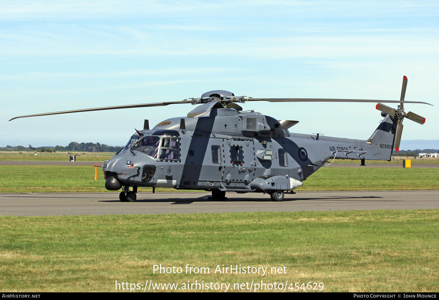 Aircraft Photo of NZ3303 | NHI NH90 TTH | New Zealand - Air Force ...