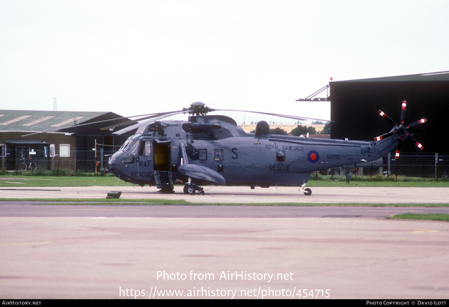 Aircraft Photo of XZ592 | Westland WS-61 Sea King HAR3 | UK - Air Force | AirHistory.net #454715