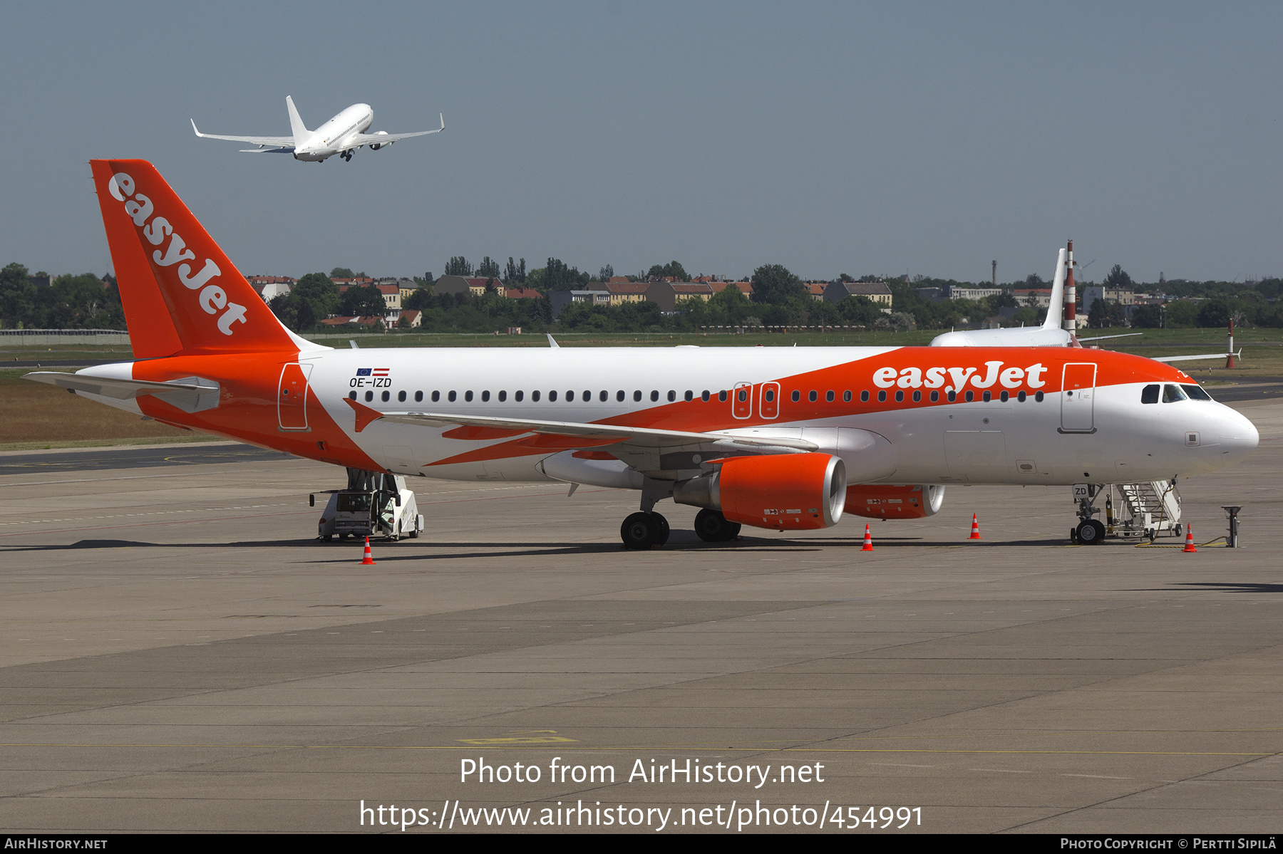 Aircraft Photo of OE-IZD | Airbus A320-214 | EasyJet | AirHistory.net #454991