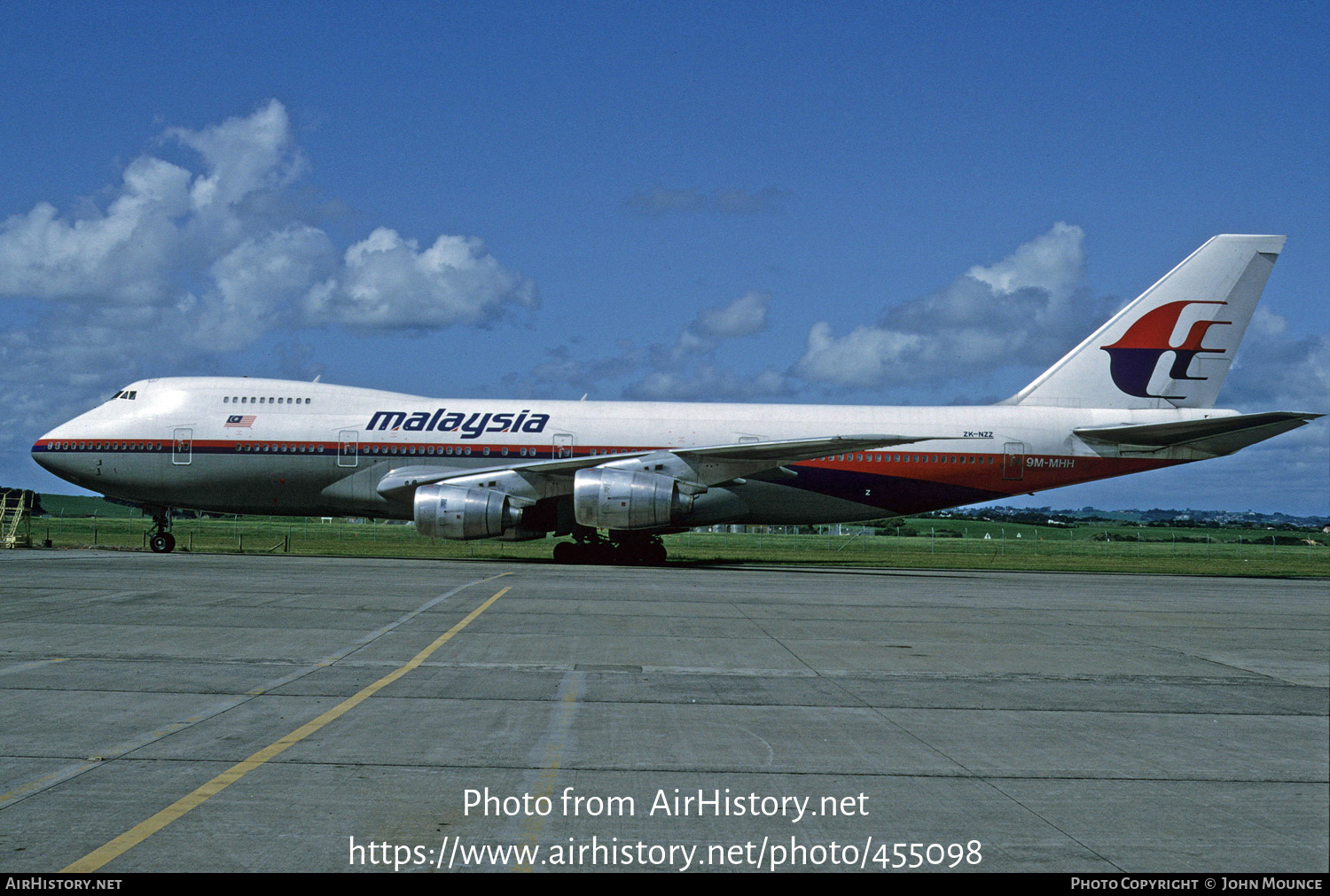 Aircraft Photo of ZK-NZZ / 9M-MHH | Boeing 747-219B | Malaysia Airlines | AirHistory.net #455098