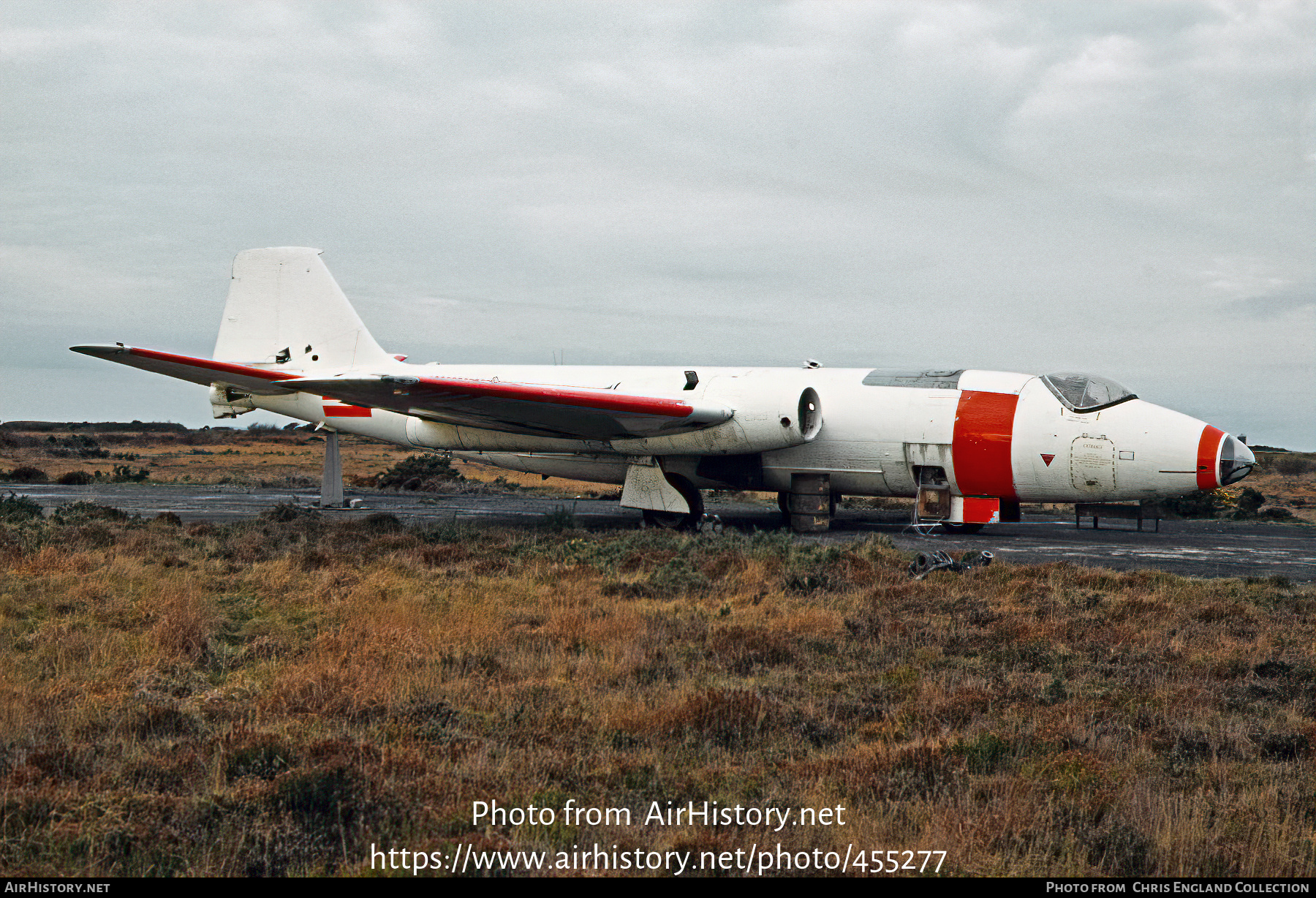 Aircraft Photo of WJ638 | English Electric Canberra U14 | UK - Navy | AirHistory.net #455277