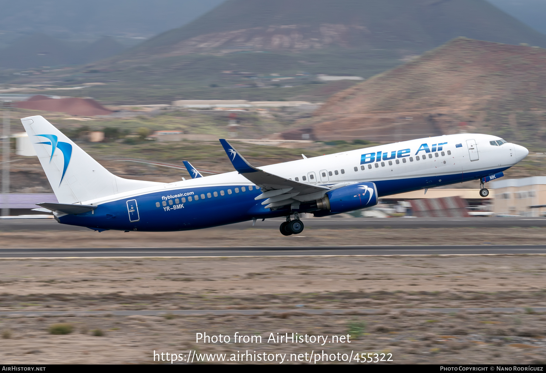 Aircraft Photo of YR-BMK | Boeing 737-82R | Blue Air | AirHistory.net #455322