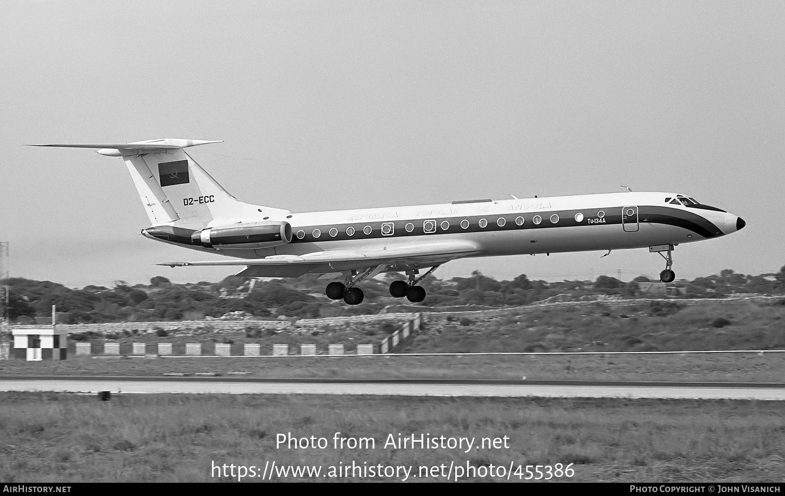 Aircraft Photo of D2-ECC | Tupolev Tu-134AK | República Popular de Angola | AirHistory.net #455386