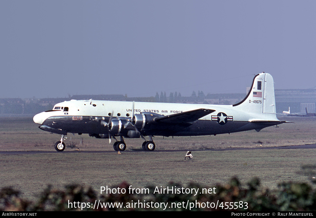 Aircraft Photo of 44-9075 / 0-49075 | Douglas VC-54E Skymaster | USA - Air Force | AirHistory.net #455583