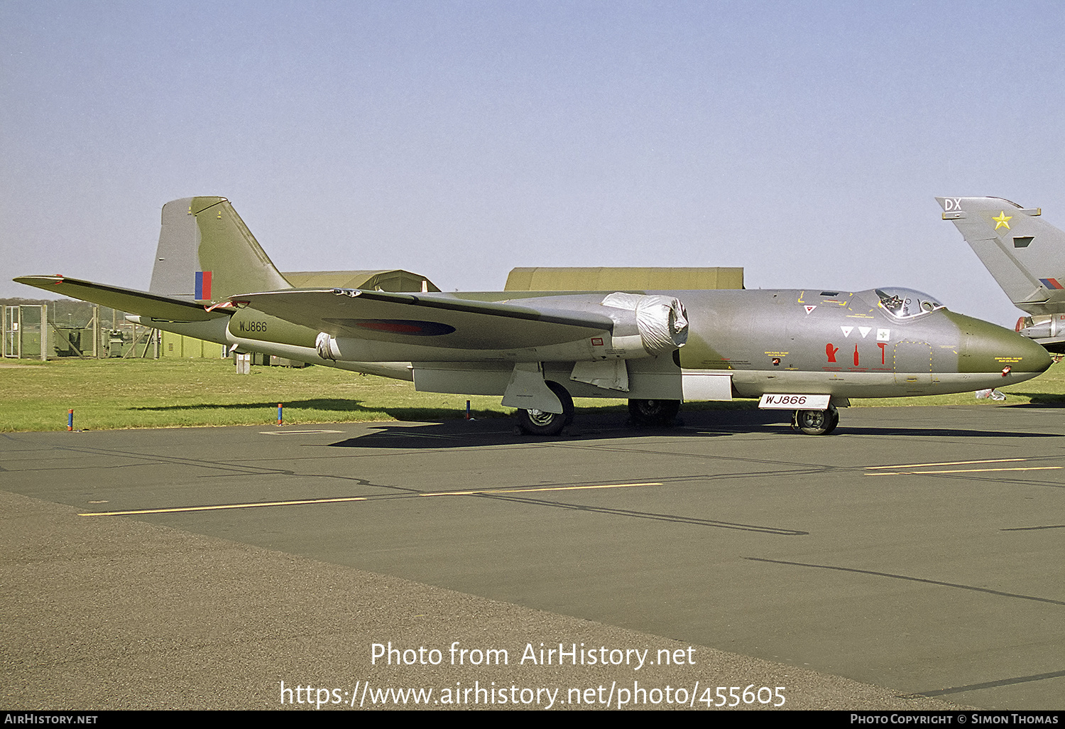 Aircraft Photo of WJ866 | English Electric Canberra T4 | UK - Air Force | AirHistory.net #455605