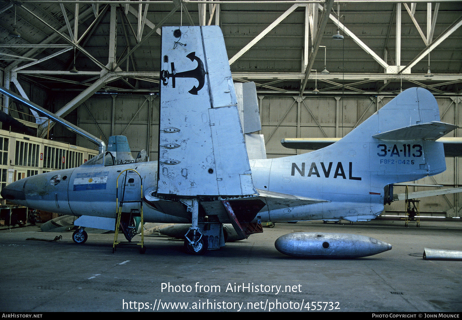 Aircraft Photo of 0425, Grumman F9F-2 Panther, Argentina - Navy