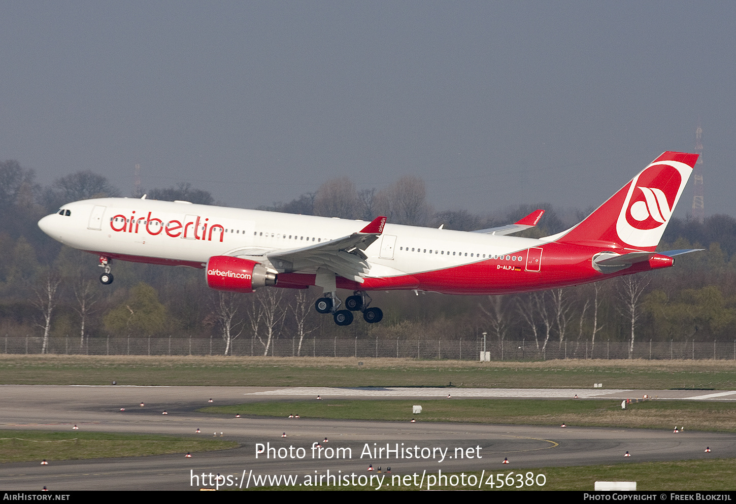 Aircraft Photo of D-ALPJ | Airbus A330-223 | Air Berlin | AirHistory.net #456380