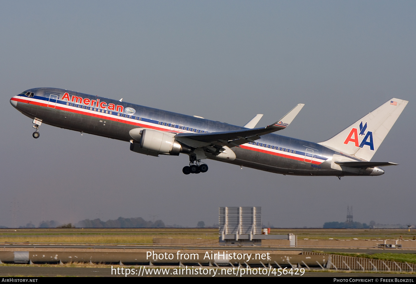 Aircraft Photo of N351AA | Boeing 767-323/ER | American Airlines | AirHistory.net #456429