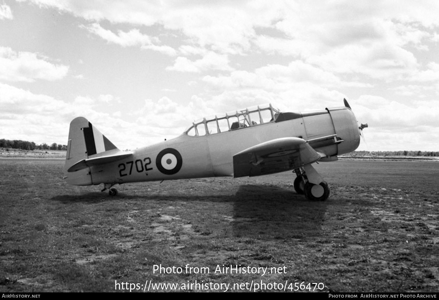 Aircraft Photo of 2702 | North American AT-6C Harvard IIA | Canada - Air Force | AirHistory.net #456470