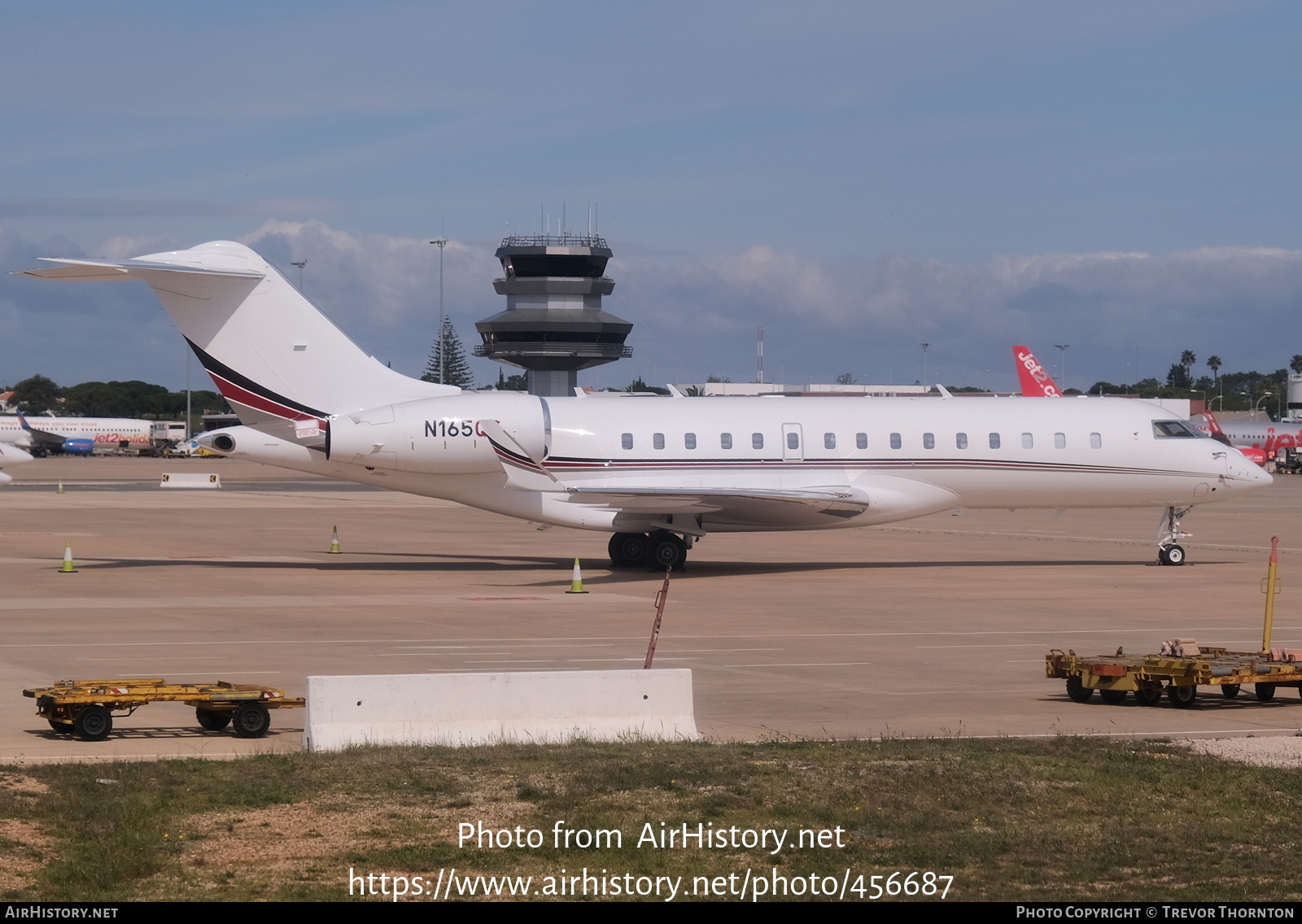 Aircraft Photo of N165QS | Bombardier Global 6000 (BD-700-1A10) | AirHistory.net #456687