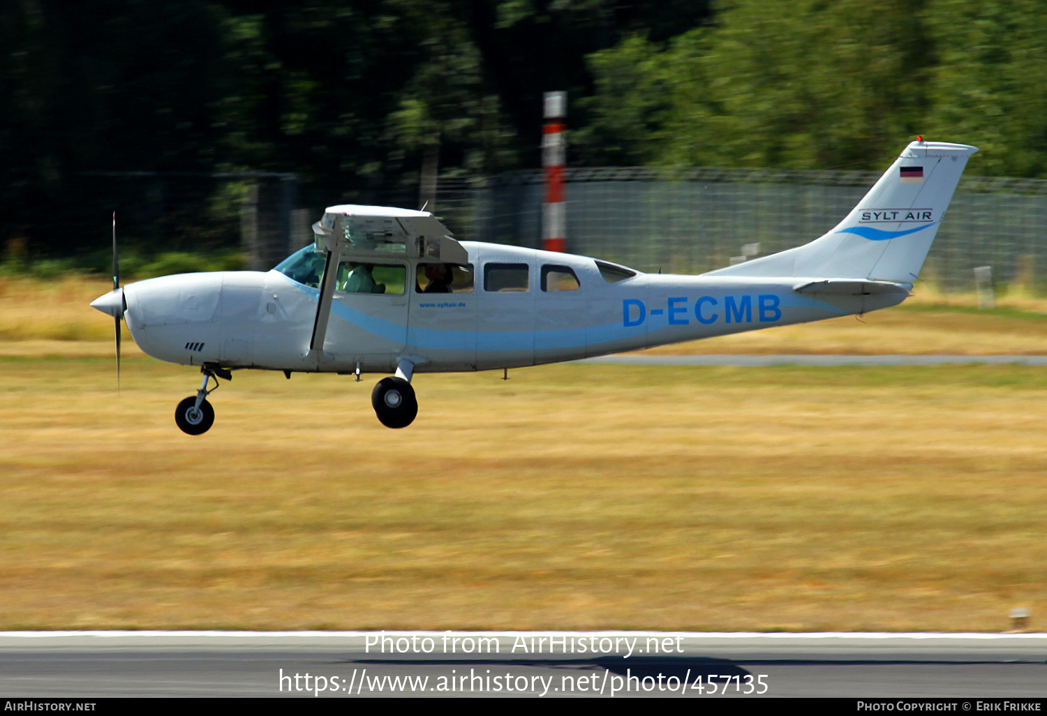 Aircraft Photo of D-ECMB | Cessna 207 Skywagon 207 | Sylt Air | AirHistory.net #457135