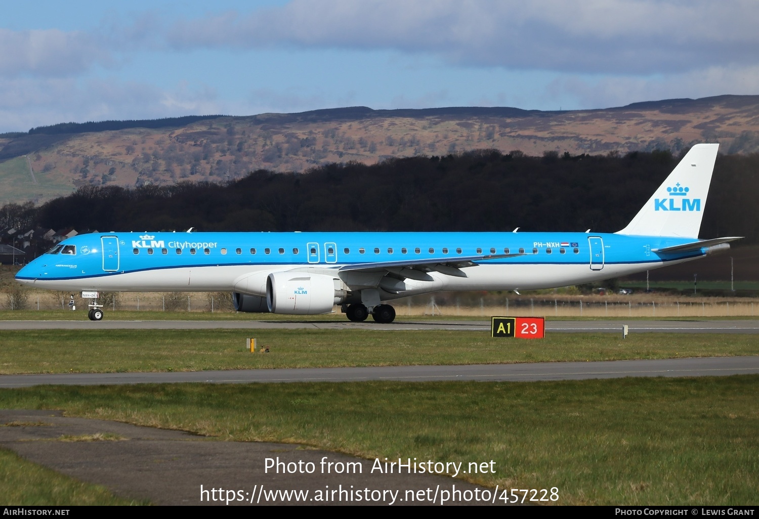 Aircraft Photo of PH-NXH | Embraer 195-E2 (ERJ-190-400) | KLM Cityhopper | AirHistory.net #457228