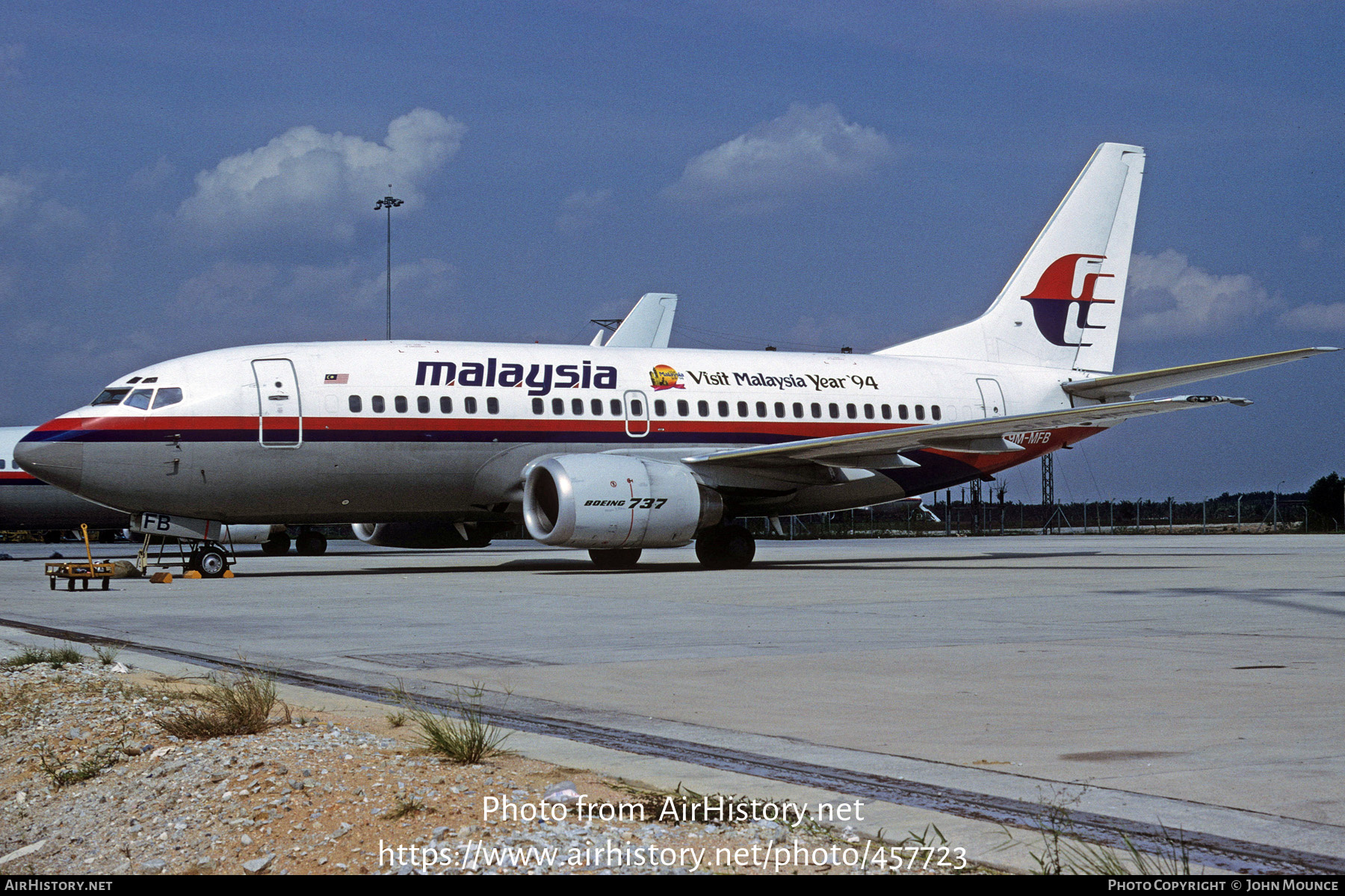 Aircraft Photo of 9M-MFB | Boeing 737-5H6 | Malaysia Airlines | AirHistory.net #457723