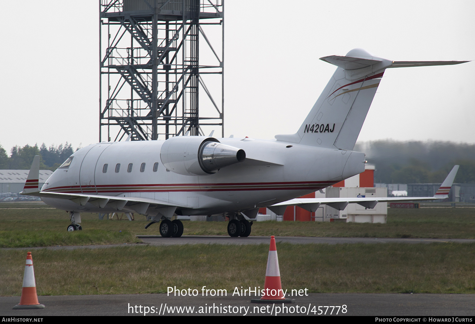 Aircraft Photo of N420AJ | Bombardier Challenger 604 (CL-600-2B16) | AirHistory.net #457778