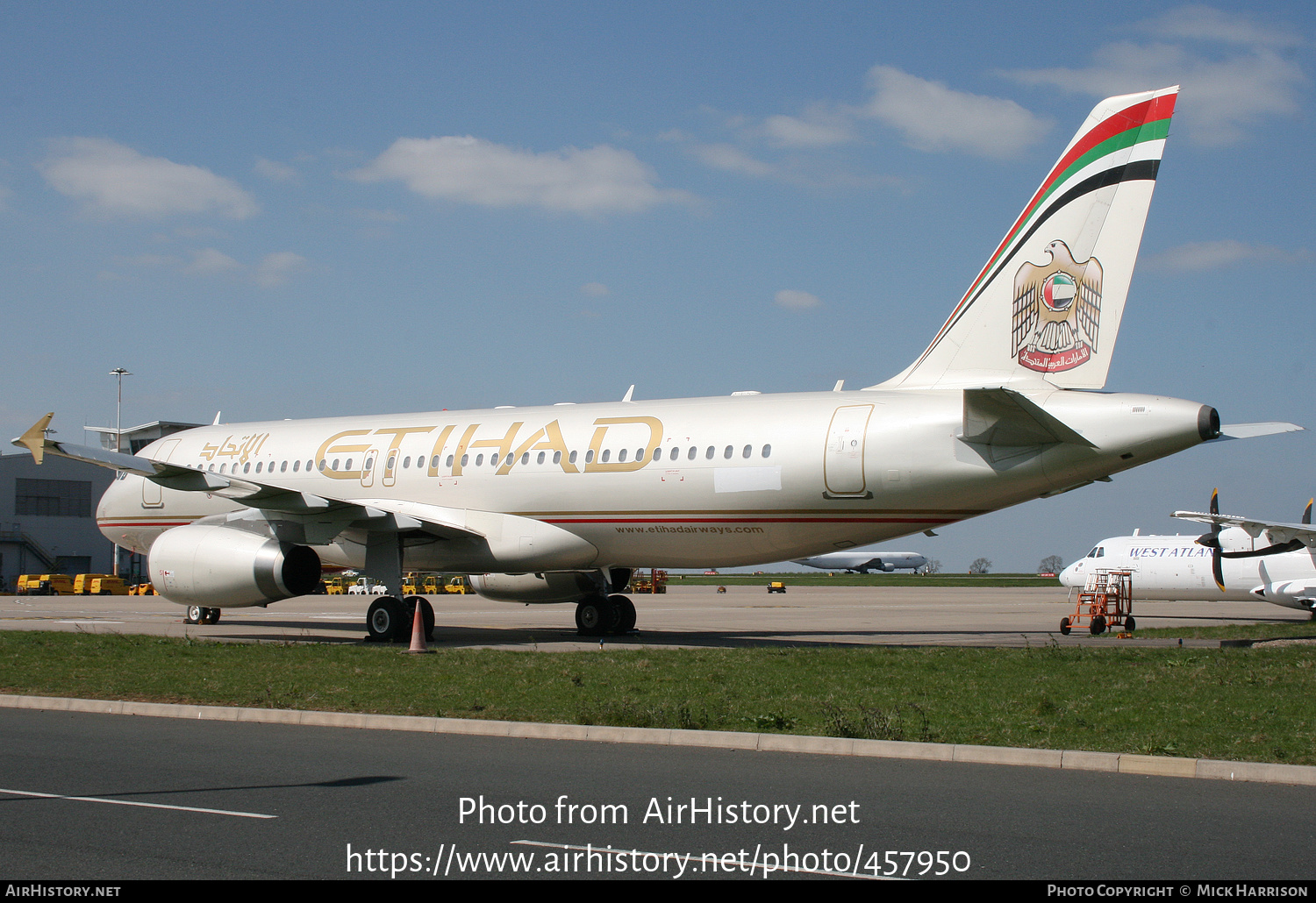 Aircraft Photo of A6-EIR | Airbus A320-232 | Etihad Airways | AirHistory.net #457950