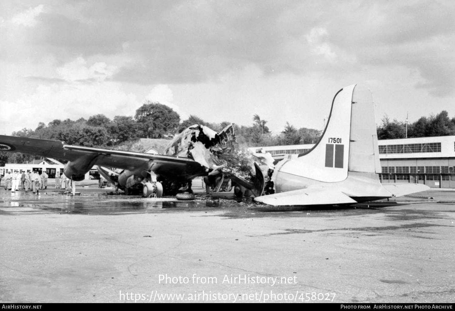 Aircraft Photo of 17501 | Canadair C-54GM North Star Mk1 (CL-2) | Canada - Air Force | AirHistory.net #458027