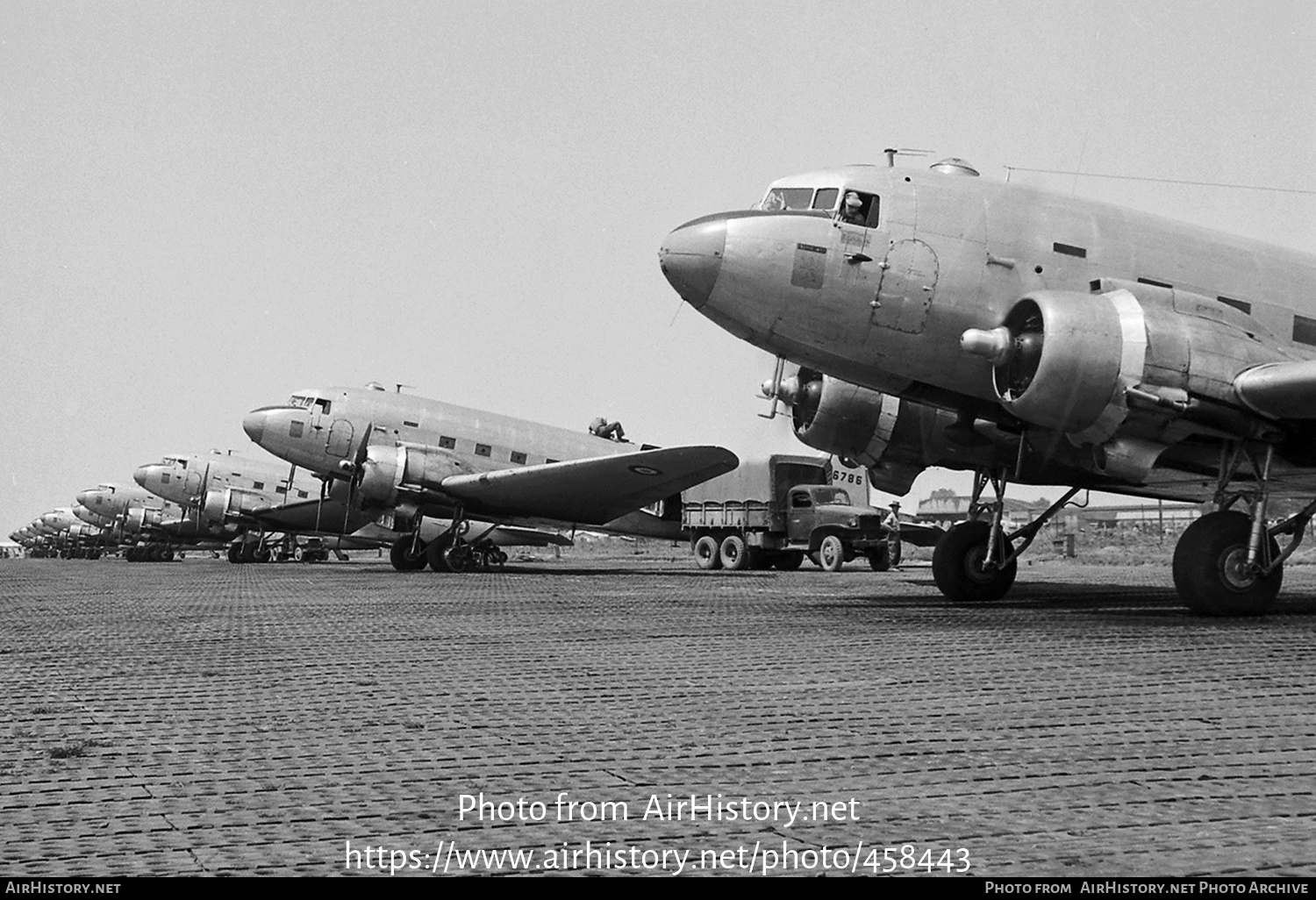 Aircraft Photo of 76786 / 476786 | Douglas C-47B Skytrain | France - Air Force | AirHistory.net #458443