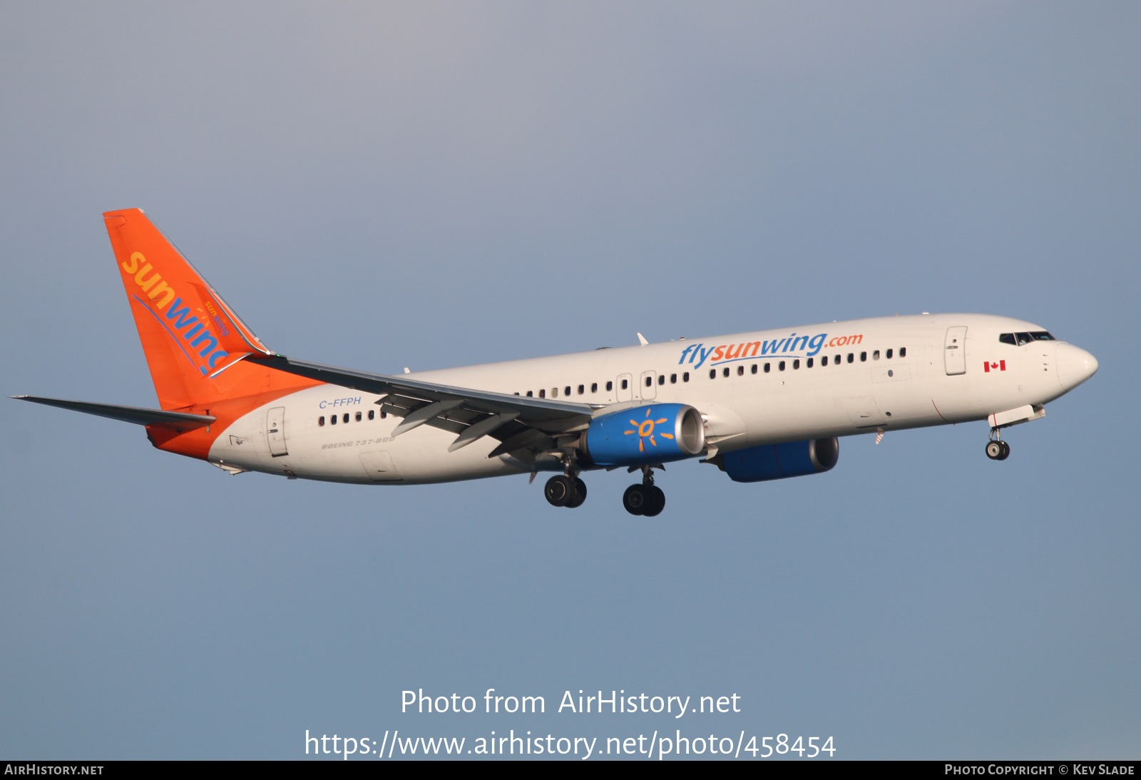 Aircraft Photo of C-FFPH | Boeing 737-81D | Sunwing Airlines | AirHistory.net #458454