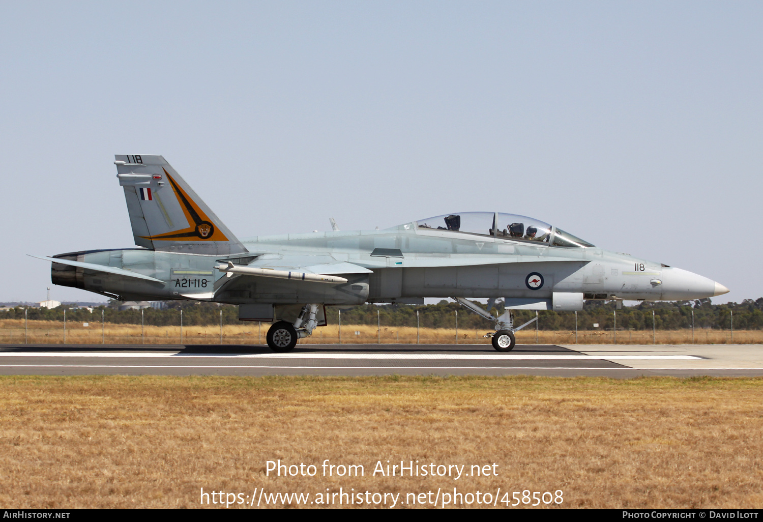 Aircraft Photo of A21-118 | McDonnell Douglas F/A-18B Hornet | Australia - Air Force | AirHistory.net #458508