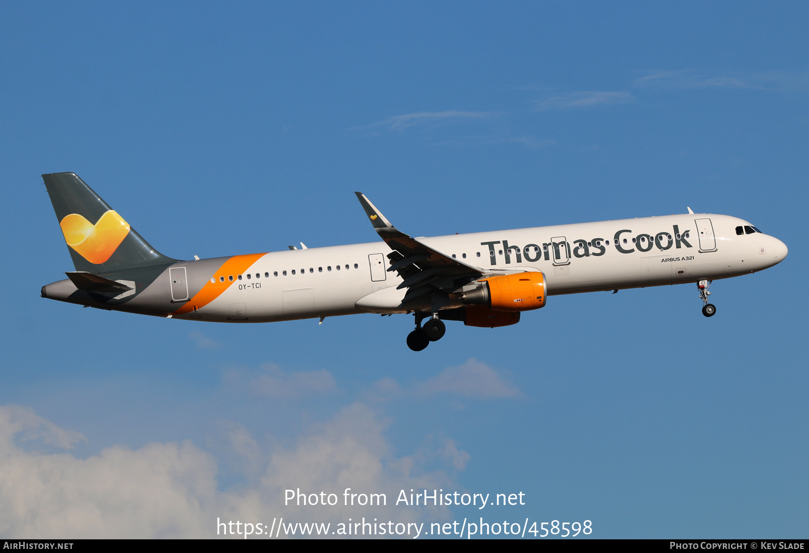 Aircraft Photo of OY-TCI | Airbus A321-211 | Thomas Cook Airlines | AirHistory.net #458598