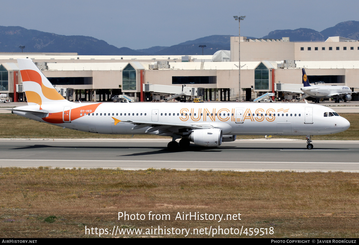 Aircraft Photo of OY-VKD | Airbus A321-211 | Sunclass Airlines | AirHistory.net #459518