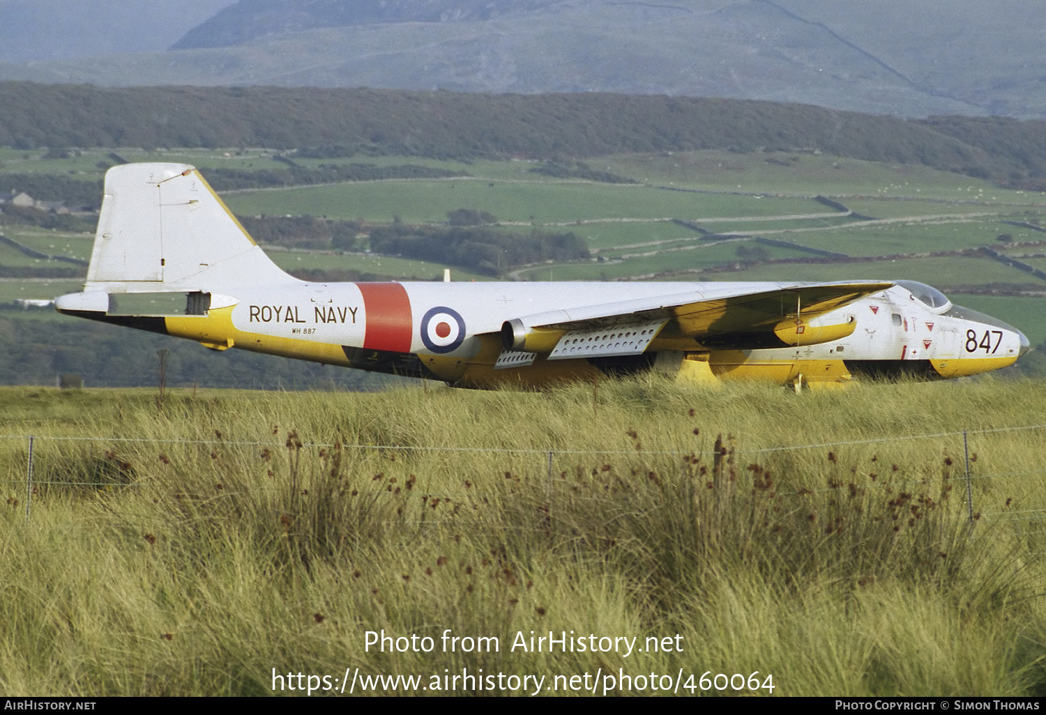 Aircraft Photo of WH887 | English Electric Canberra TT18 | UK - Navy | AirHistory.net #460064