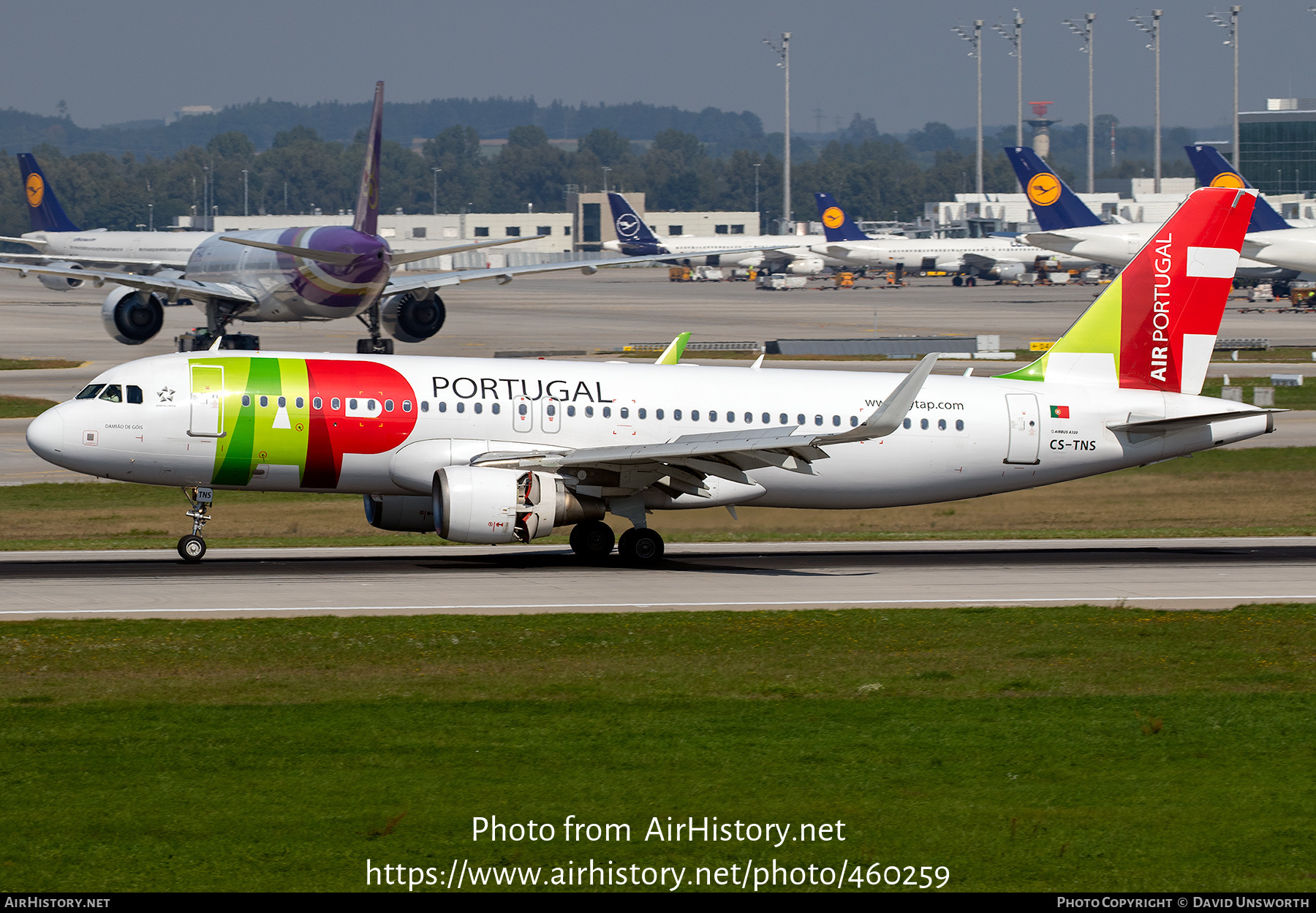 Aircraft Photo of CS-TNS | Airbus A320-214 | TAP Air Portugal | AirHistory.net #460259