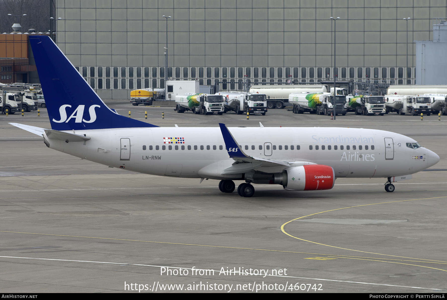 Aircraft Photo of LN-RNW | Boeing 737-783 | Scandinavian Airlines - SAS | AirHistory.net #460742