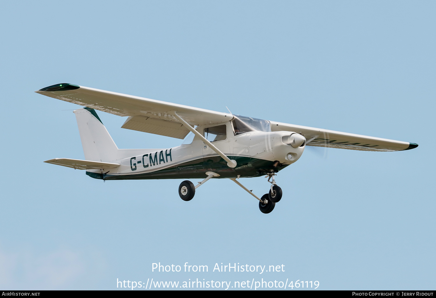 Aircraft Photo of G-CMAH | Cessna 152 | AirHistory.net #461119