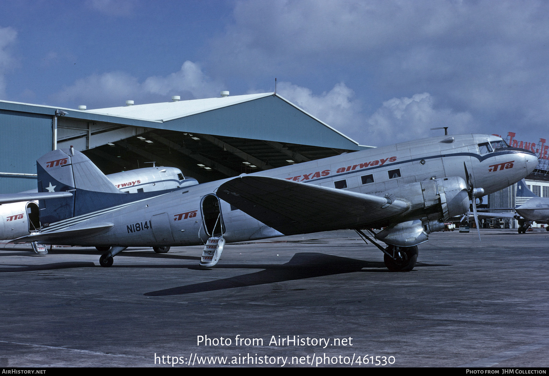 Aircraft Photo of N18141 | Douglas DC-3(A) | TTA - Trans-Texas Airways | AirHistory.net #461530