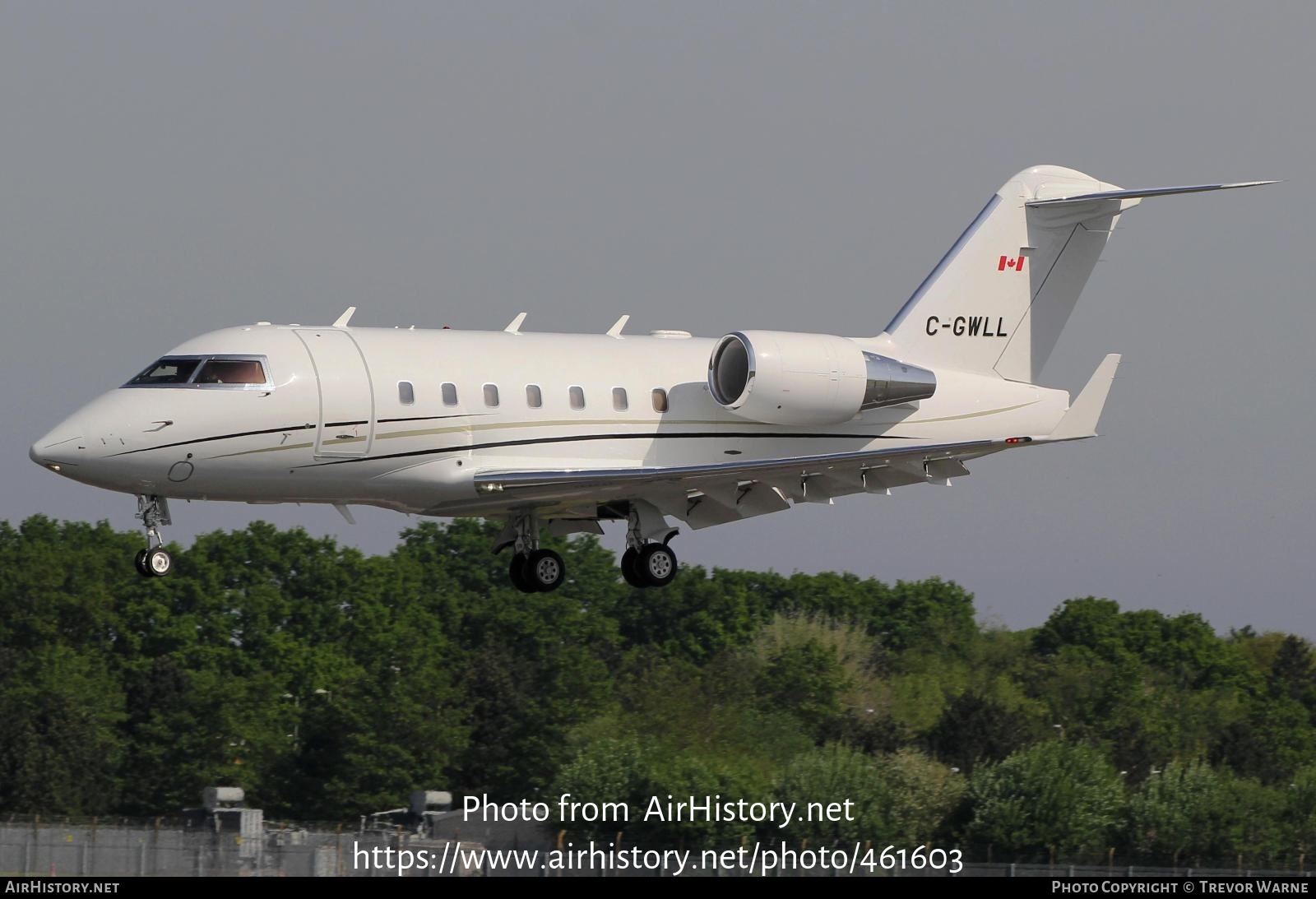 Aircraft Photo of C-GWLL | Bombardier Challenger 604 (CL-600-2B16) | AirHistory.net #461603