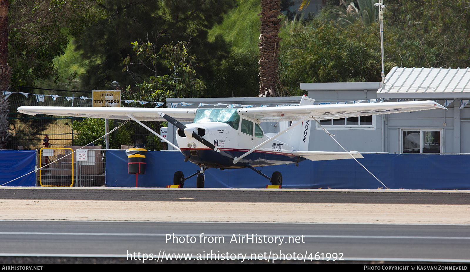 Aircraft Photo of 4X-CDT | Cessna 172M Skyhawk | MoonAir | AirHistory.net #461992