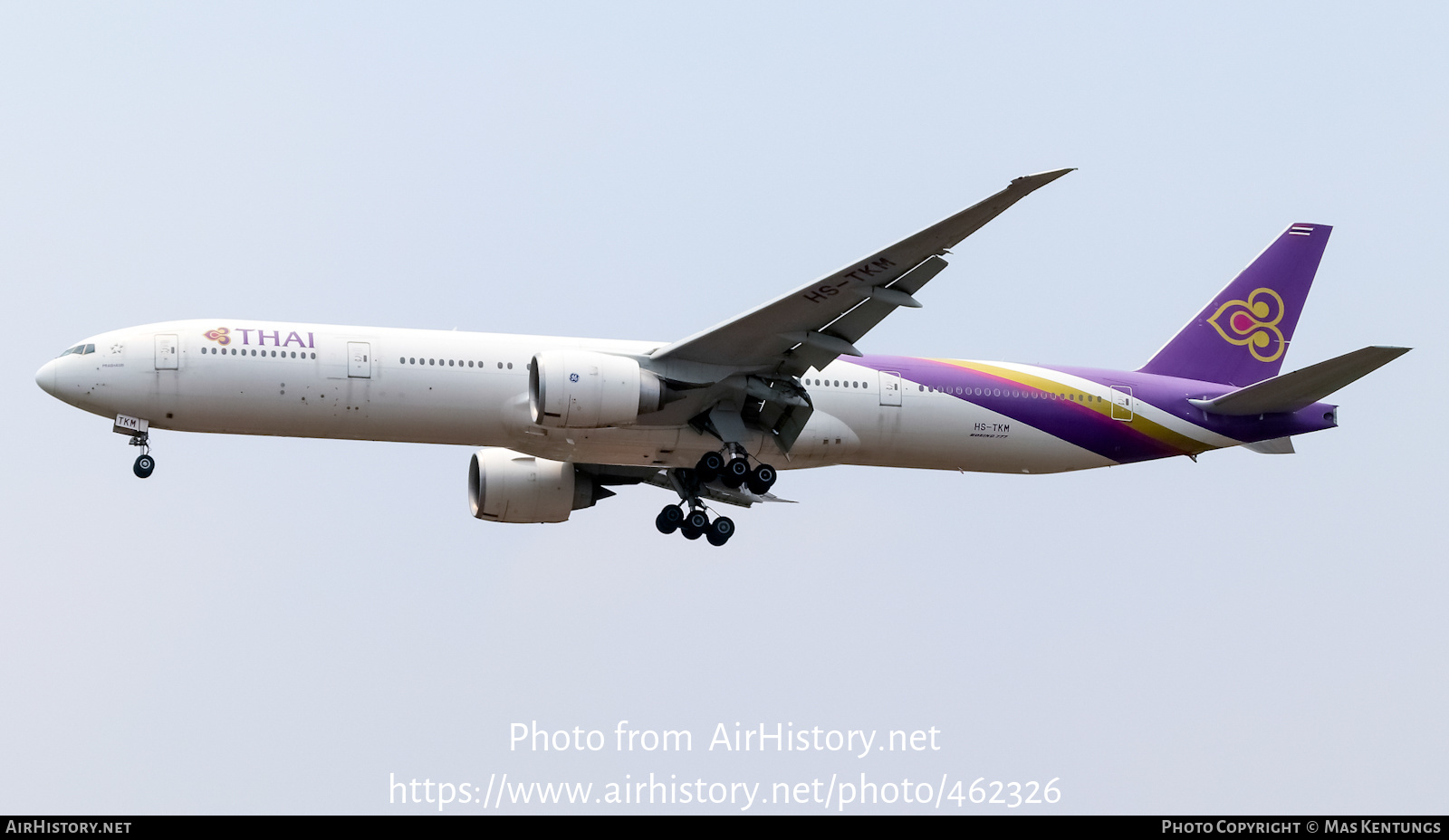 Aircraft Photo of HS-TKM | Boeing 777-3AL/ER | Thai Airways International | AirHistory.net #462326