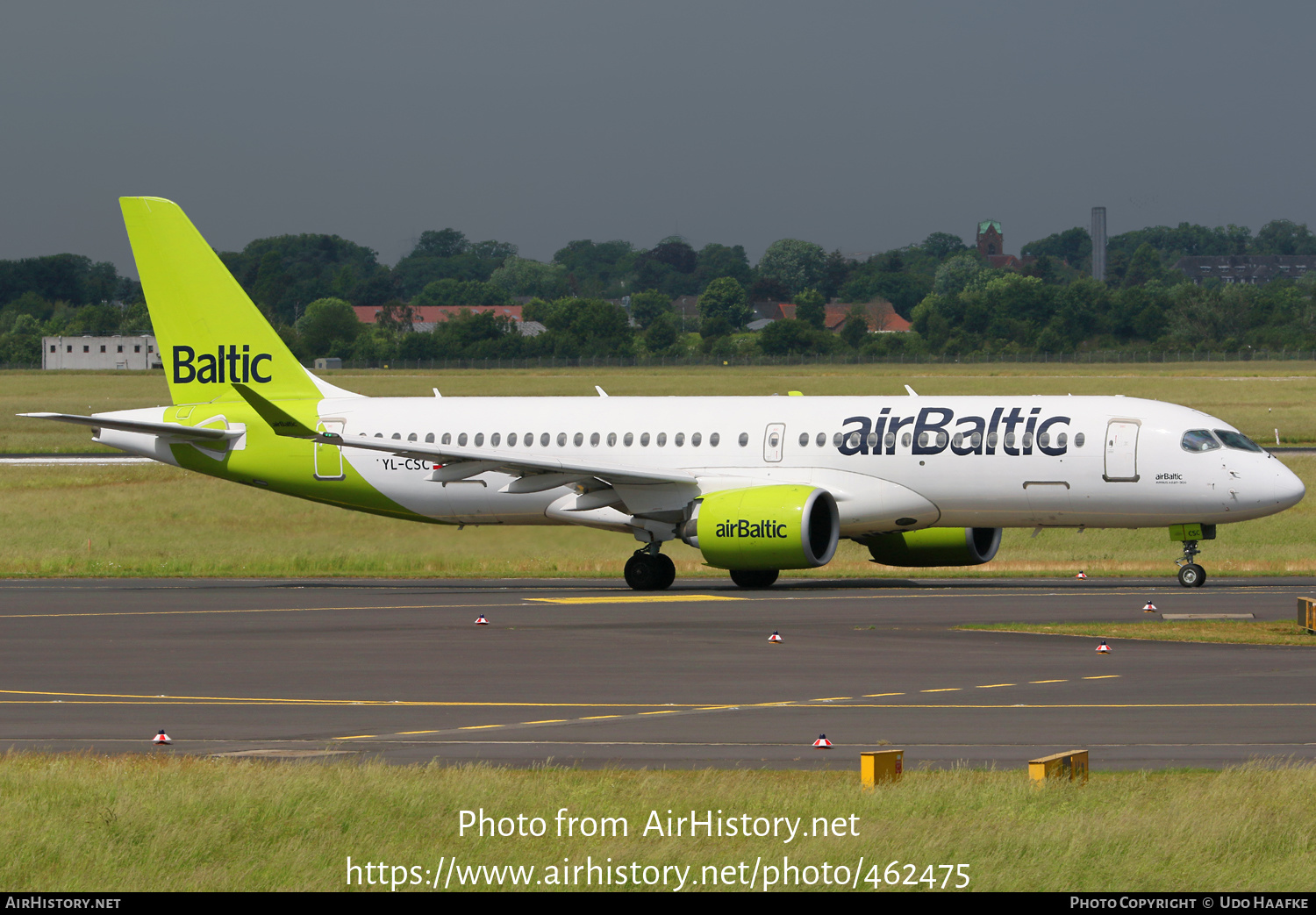 Aircraft Photo of YL-CSC | Bombardier CSeries CS300 (BD-500-1A11) | AirBaltic | AirHistory.net #462475