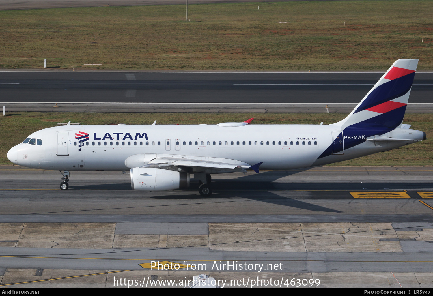 Aircraft Photo of PR-MAK | Airbus A320-232 | LATAM Airlines | AirHistory.net #463099