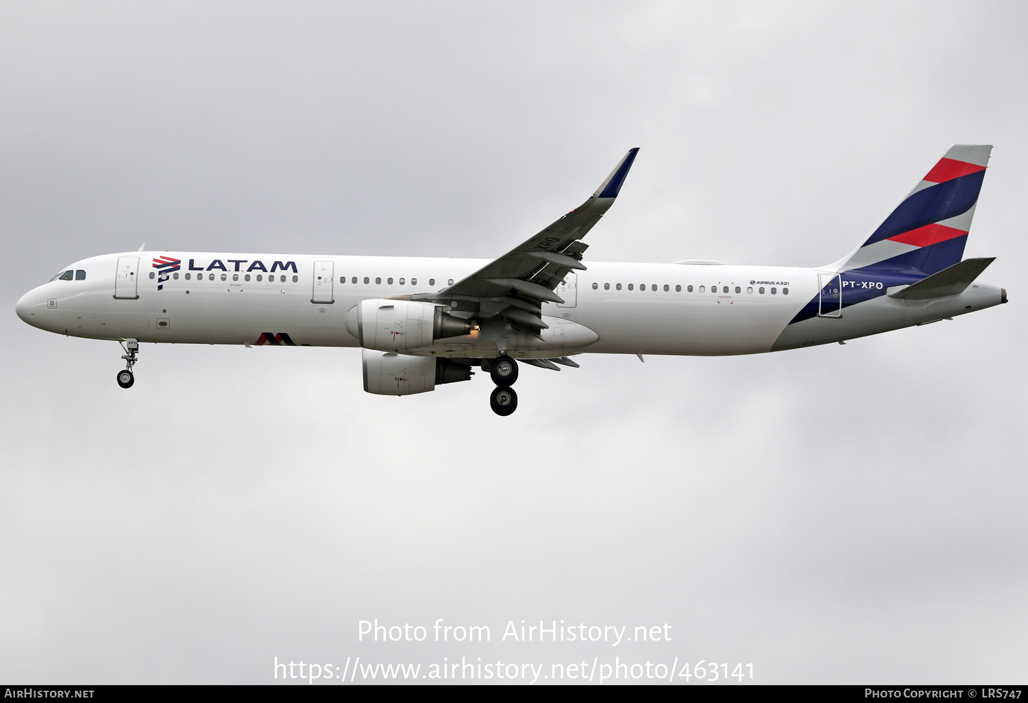 Aircraft Photo of PT-XPO | Airbus A321-231 | LATAM Airlines | AirHistory.net #463141