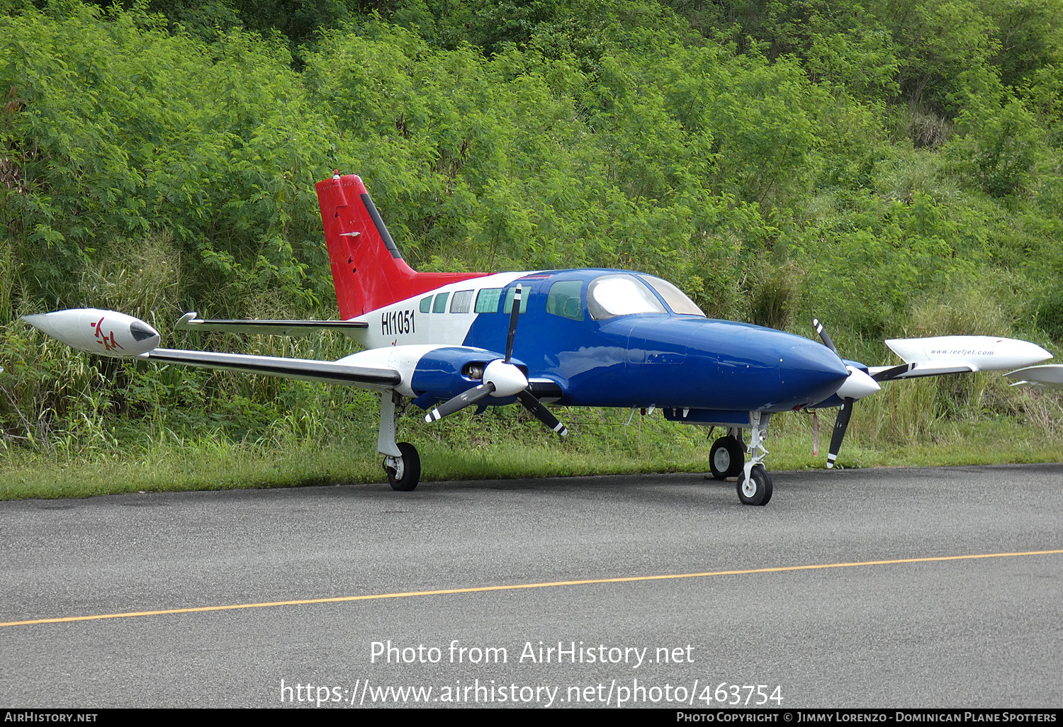 Aircraft Photo of HI1051 | Cessna 402B | ReefJet | AirHistory.net #463754