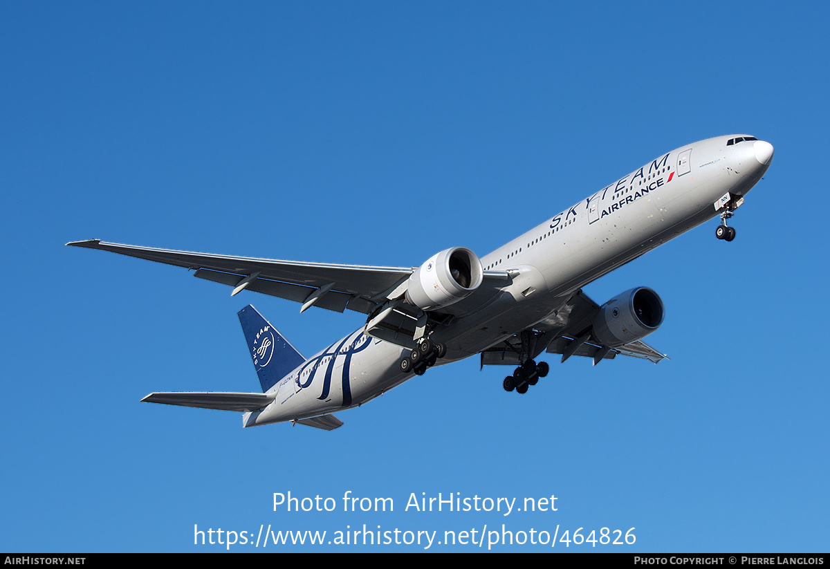 Aircraft Photo of F-GZNN | Boeing 777-328/ER | Air France | AirHistory.net #464826