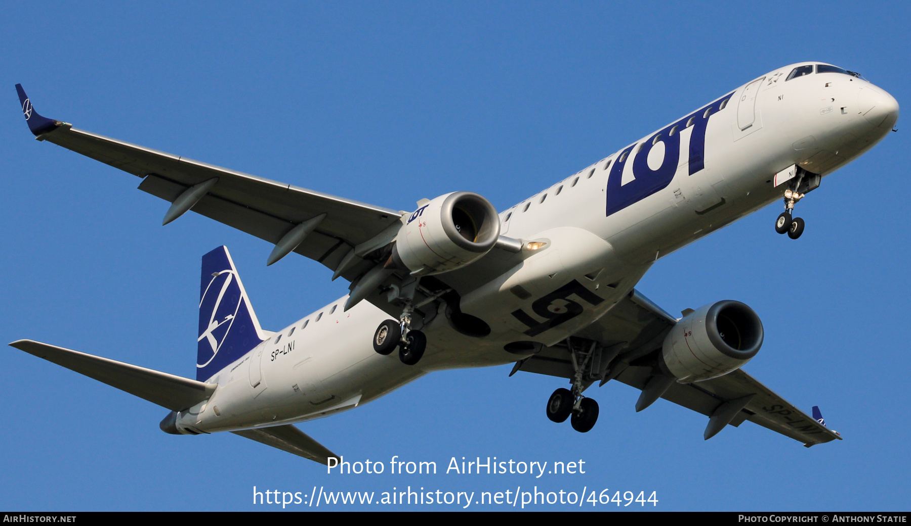 Aircraft Photo of SP-LNI | Embraer 195LR (ERJ-190-200LR) | LOT Polish Airlines - Polskie Linie Lotnicze | AirHistory.net #464944