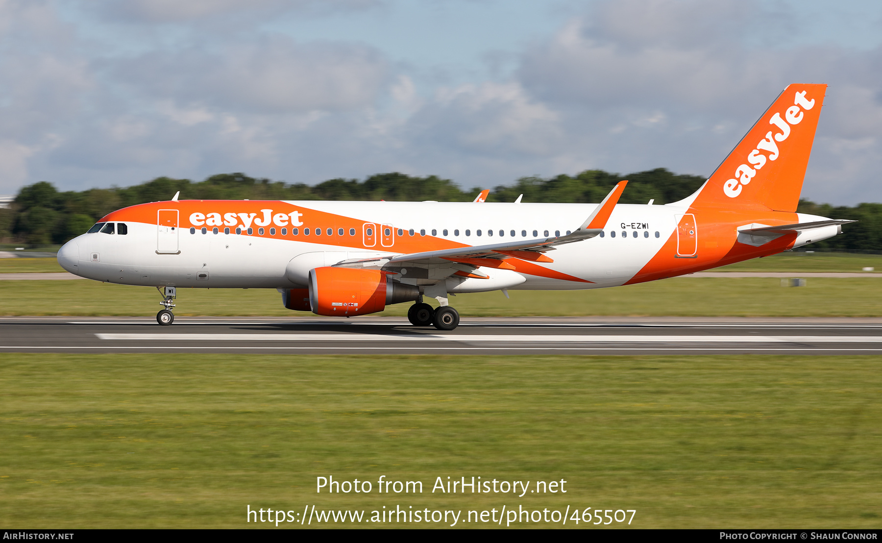 Aircraft Photo of G-EZWI | Airbus A320-214 | EasyJet | AirHistory.net #465507