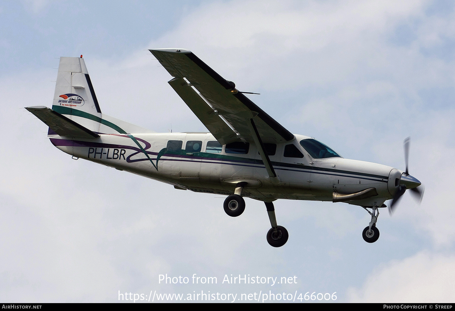 Aircraft Photo of PH-LBR | Cessna 208 Caravan I | Skydive Rotterdam | AirHistory.net #466006