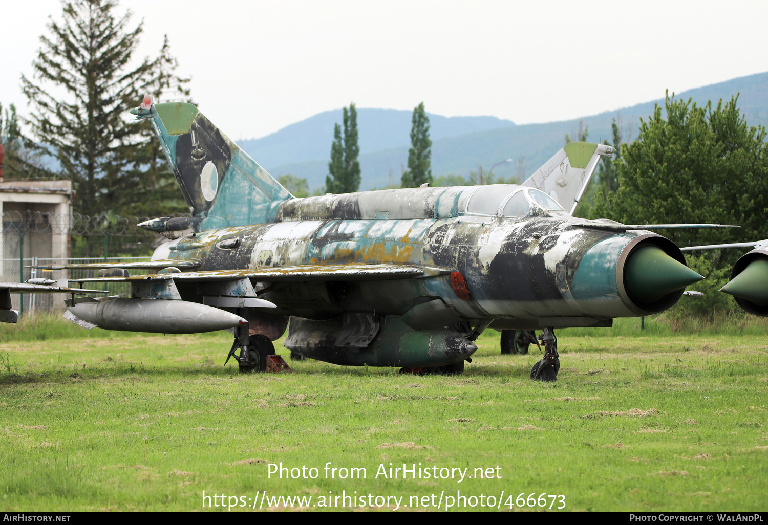 Aircraft Photo of 1922 | Mikoyan-Gurevich MiG-21R | Czechoslovakia - Air Force | AirHistory.net #466673